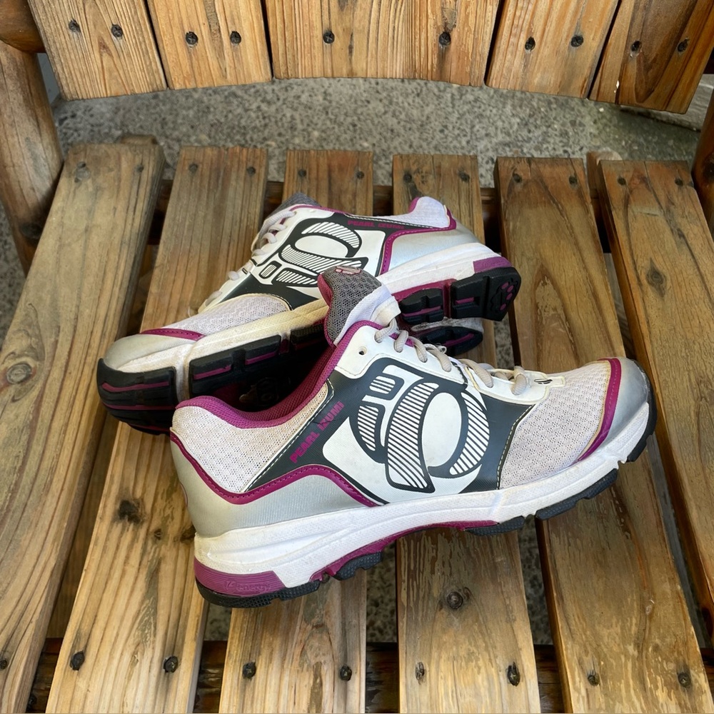 Pearl Izumi X-Road Fuel II Cycling Bike Shoes Womens Size 42